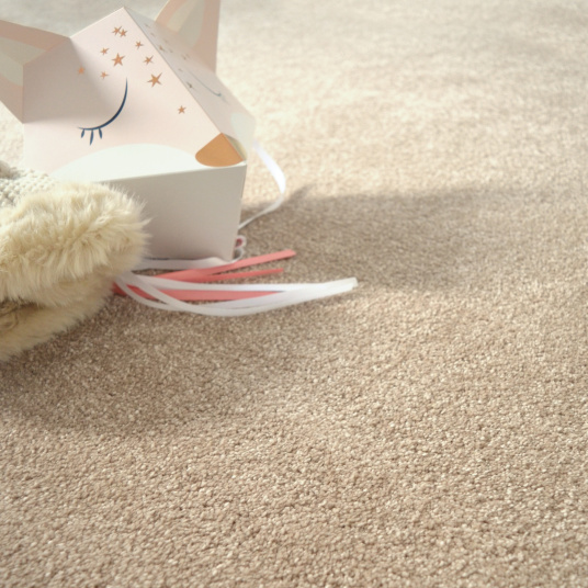 Moquette chambre ou salon Select marron clair - vue de près