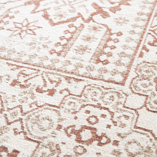 Tapis à motif oriental en tissus chenille recyclé - Janah - Crème et rouge brique - gros plan