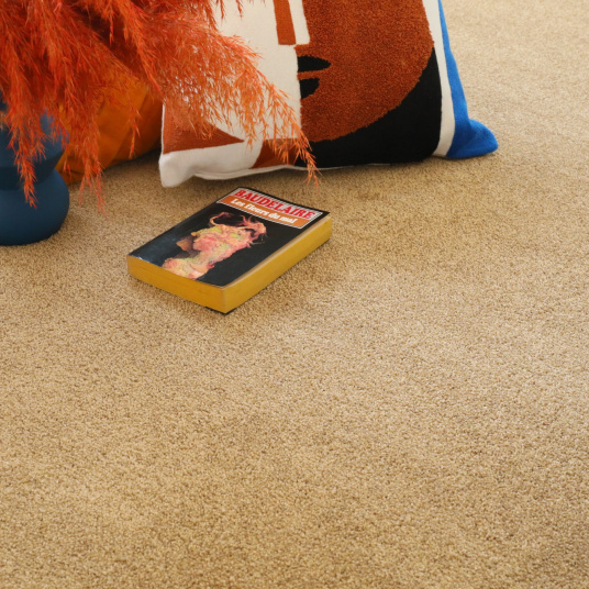 Moquette en polyester recyclé Re-cycle camel - salon