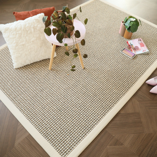 Tapis Laine et sisal Caloundra grosses boucles beige ganse écru