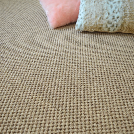 Tapis sisal Kidara orge ganse taupe - Vue de loin
