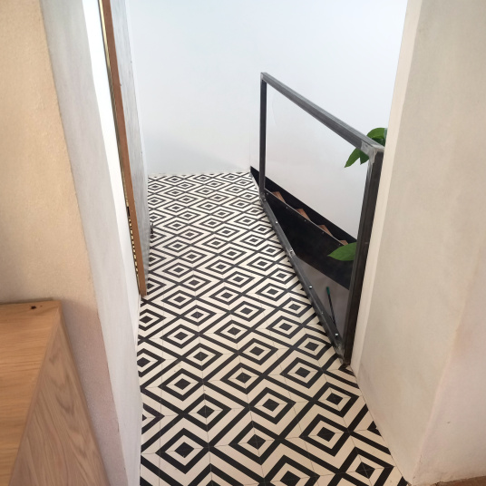 Sol Vinyle Style - Imitation Carrelage losange - Palier étage