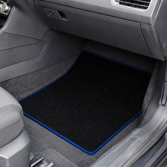 Tapis de coffre et tapis de sol voiture au mètre - Noir protégeant la zone conducteur soumise aux passages répétés