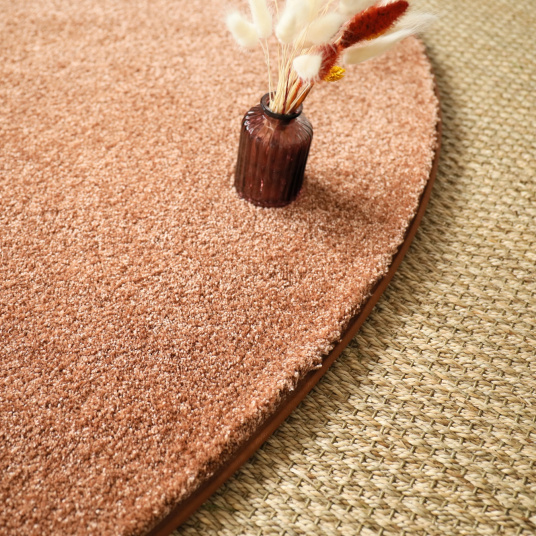 Tapis coeur rose corail édition limité - gros plan