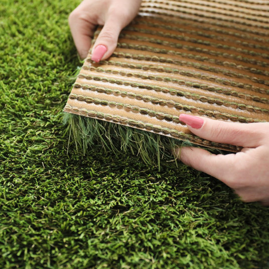 Envers du Gazon synthétique Pro Expert 40 - 40 mm en polyuréthane, fibres denses aux 7 nuances