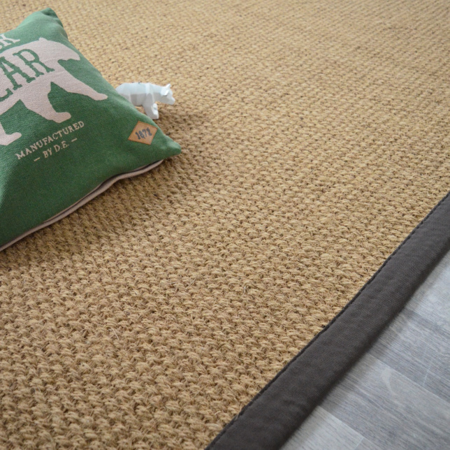 Tapis coco Delhi - finition anthracite