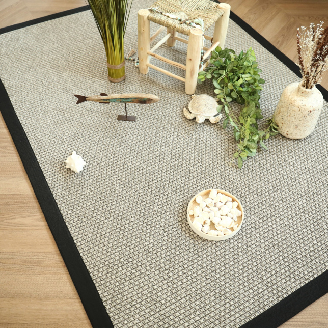 Tapis intérieur / extérieur Natté Sumatra Silver ganse noire