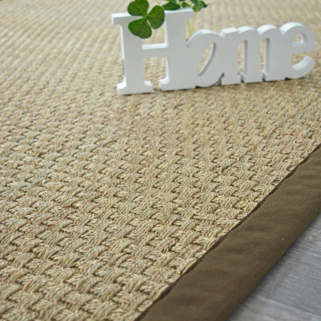 Tapis jonc de mer Paro fin natté 4x4 ganse marron - salon