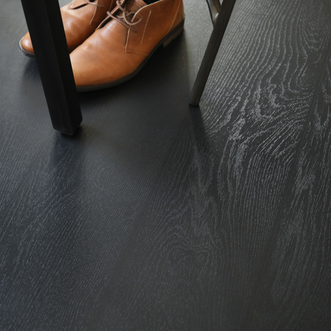 Tapis sur mesure Vinyle - Parquet bois vintage peint - Noir