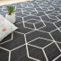 Tapis Graphique Essenza Noir - Cubes 3D - Vue de prs