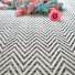 Tapis intrieur / extrieur tiss plat Java Chevron blanc ganse noire - vue de face