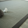 Visuel - Tapis sisal Yucatan gris acier - Ganse coton anthracite