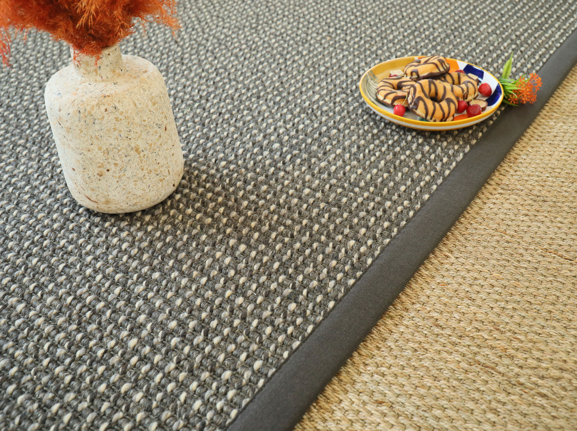 Tapis sur mesure Laine et sisal Caloundra grosses boucles - Gris
