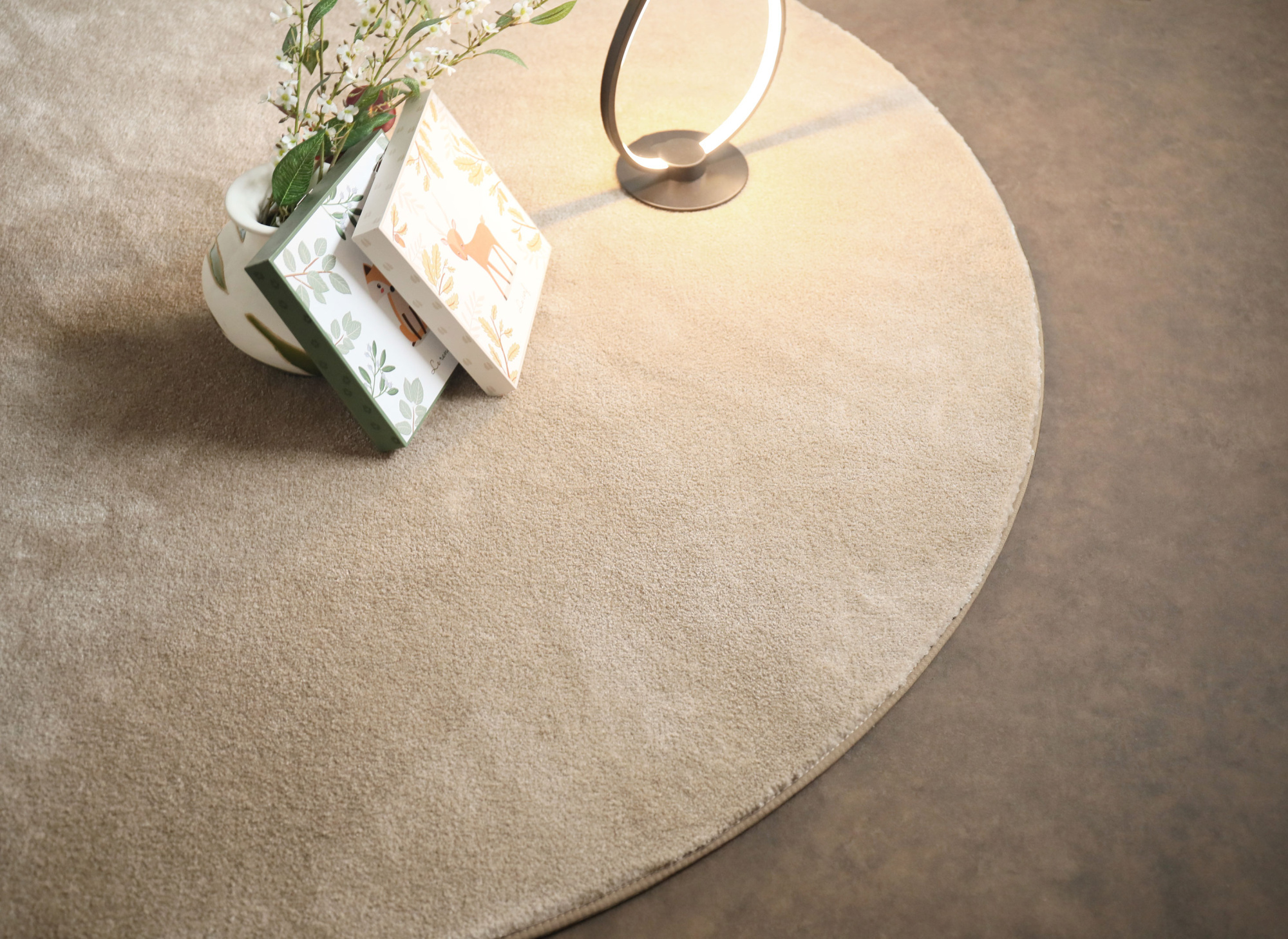 Tapis sur mesure doux Hypnose beige nude