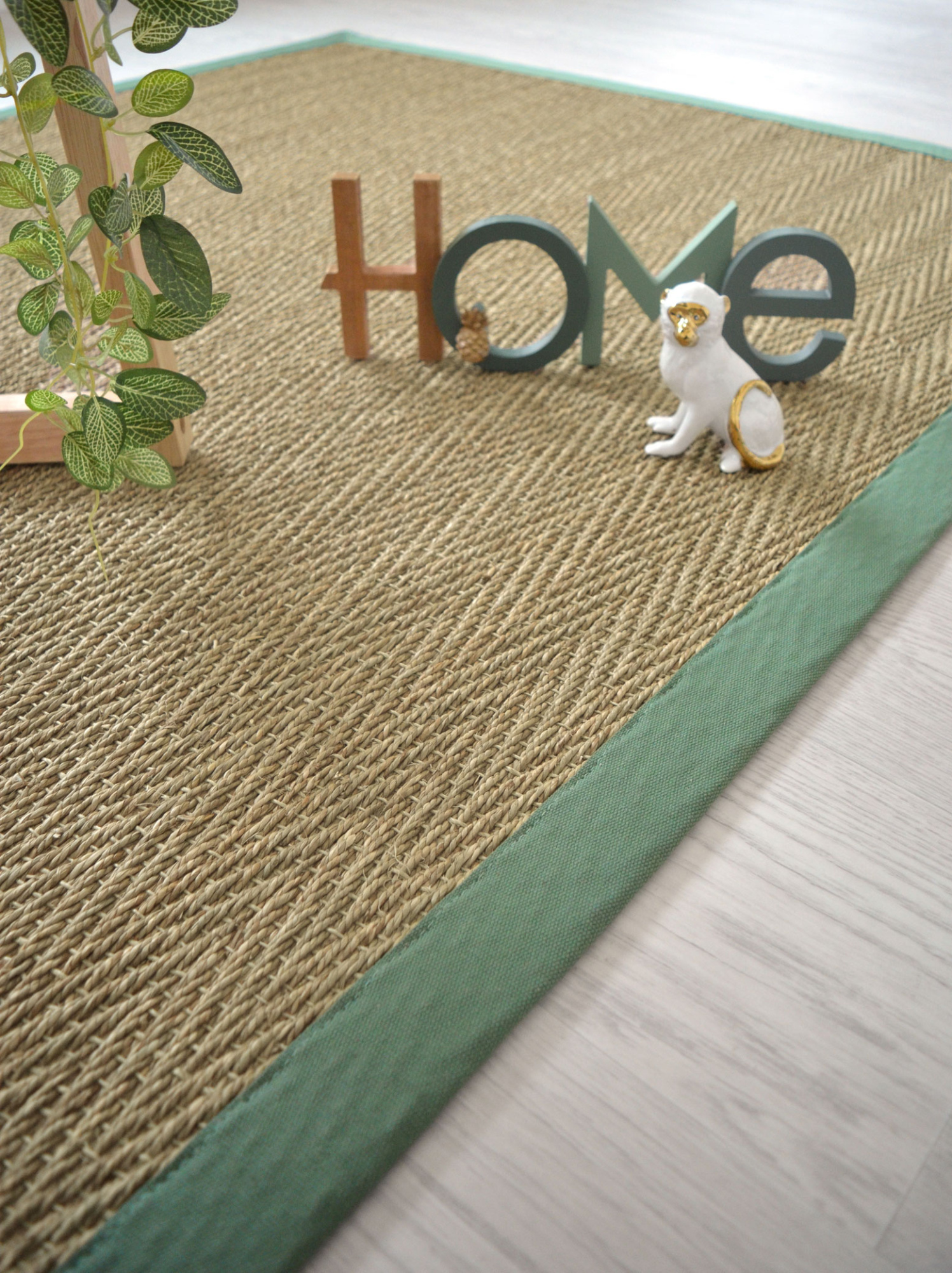 Tapis sur mesure jonc de mer Bihar fin chevron