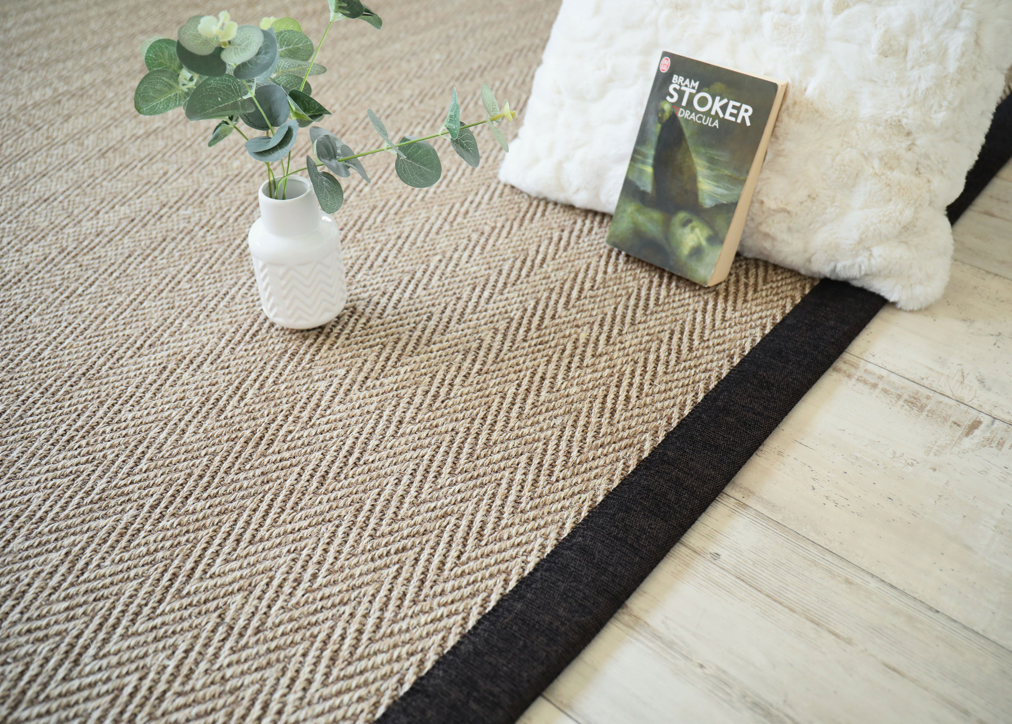 Tapis sur mesure sisal Maya chevron beige