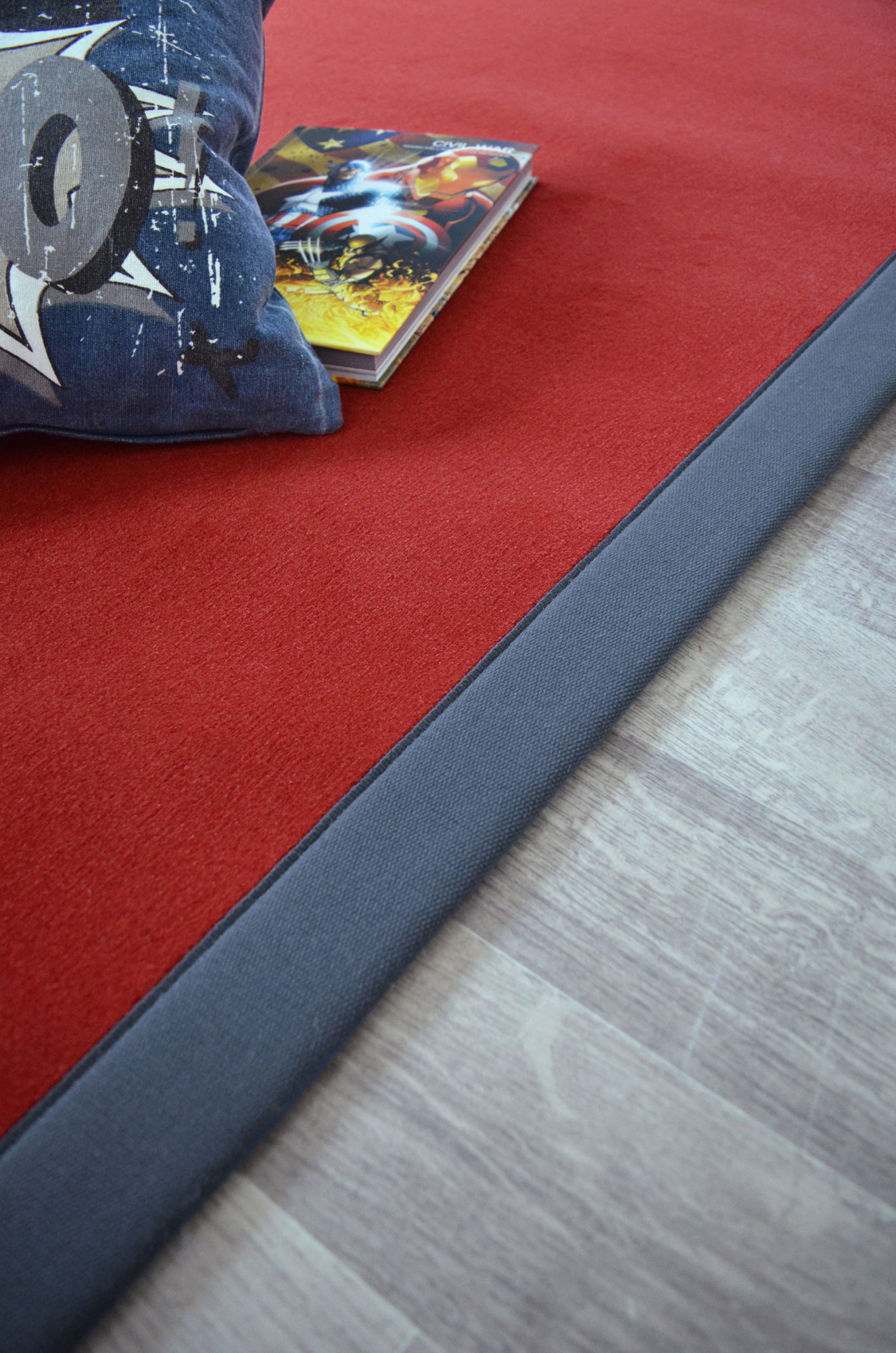 Tapis sur mesure Velours Loft - Rouge
