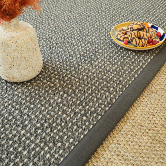 Tapis sur mesure Laine et sisal Caloundra grosses boucles - Gris