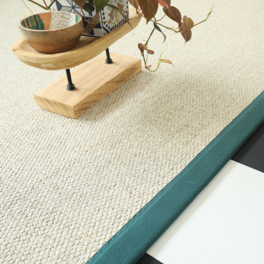TAPIS SUR MESURE - Blanchi - Ganse polypropylène - Vert émeraude